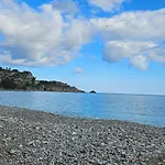 Oltre L'Essenza Del Mare
