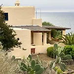 Casa Bacco, Capistello