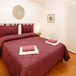 Segesta - New Nouveau Bedding