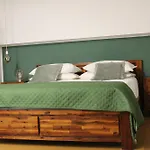 Ambrosia Suite