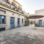 Masseria Costanza Vendicari