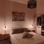 Holiday House Tecla