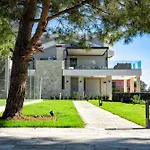 Villa Rita Pool & Spa