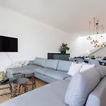 White Luxury Villa By Le Dhome Sicily