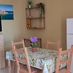 Bilocale Fronte Spiaggia A Marzamemi
