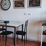 Amuni Rooms And Suite Lt