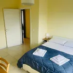 Royal Playa Suite And Apartament -Private Parking- Self Chek Out