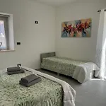 Nel Borgo Di Capri Leone