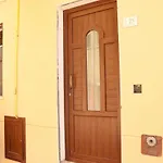 Central Apartment With Charm For 1 Or 2 People - Casa Vacanze Luna