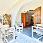 Beach Apartment, Great Sea View