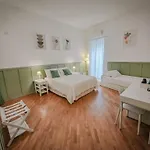Sant'Eligio Apartments & Rooms