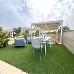 Villa Beluga Private Courtyard Swimming Pools Parking