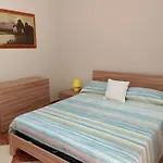 Franci Zisa House