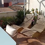 Sunny Loft With Terrace And Jacuzzi In The City Centre