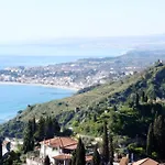 Wohnung Zentrum Taormina Mit Terrasse U, Meerblick