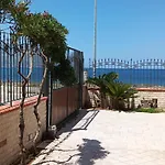 Casa Fronte Mare