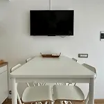 Seashell Light - Pool And Beach Apartment