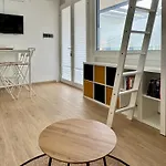 Seashell Light - Pool And Beach Apartment
