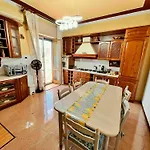 Casa Vacanze Tiziana - Appartamento Luminoso A Catania Con Wi-Fi Veloce E Parcheggio Gratuito
