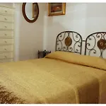 Danisinni House