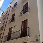 Le Luci Al Porto