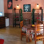 Alice B&B