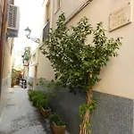 Cavour Rooms