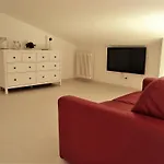 Duchessa House