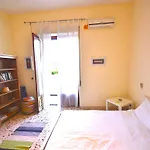 Cozy Holiday Home In Pozzillo With Terrace