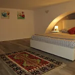 Vittoria Apartment