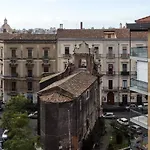 The Ugly View Apartment