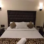 Jk Rooms 127 Parashar -Opp. Railway Station