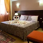 Sammartano Hotels