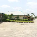 L & L Executive Hotels