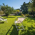 Villa Francesco...Graziosa, Moderna, Confortevole!