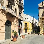 Ginevra Apartment