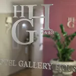 Smart Hotel Gallery House