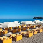 Taormina Mare Apartments,Suites & Beachclub