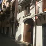 Discesa Delle Capre