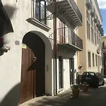 Discesa Delle Capre