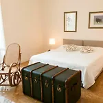 Ortigia Exclusive Apartment