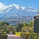 Sicilia Etna Mare