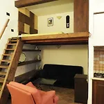 Elettra Studio Apartment