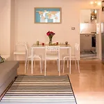 Sikulahouse - Apartment In The City Center