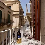Macrame In Centro Storico A Noto