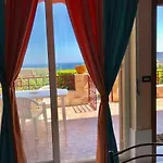 Tropicana'S House - Seaview
