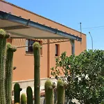 Angelo Holiday Home
