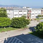 Tra Le Terme E Il Mare