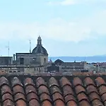 Di Leo'S Flats