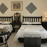 Linga Longa Guest House